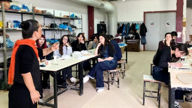 Antalya'da seramik atölyesinde masal yolculuğu