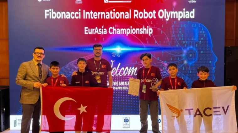 Antalya’da Uluslararası Robot Olimpiyatları'nda büyük başarı