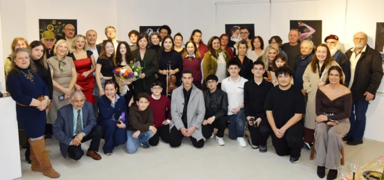 Antalyalı genç sanatçının ilk sergi heyecanı