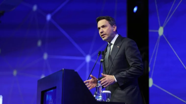 Bakan Bayraktar: Hedef yeni enerji mimarisi