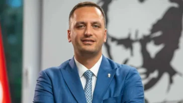 Bornova Belediye Başkanı Ömer Eşki gözaltına alındı