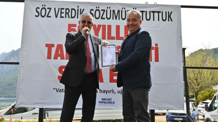 Çıralı’da vatandaşlar tapularına kavuşmaya başladı