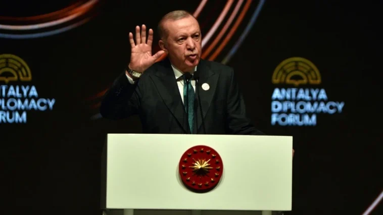 Cumhurbaşkanı Erdoğan: Dünya istikamet buhranı yaşıyor