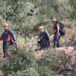 Dağda yolunu kaybetti, telefon şarjı bitince dronla bulundu