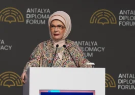 Emine Erdoğan'dan Filistinli çocukların eğitimi için çağrı