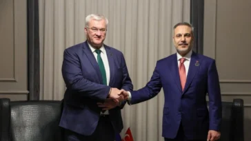 Fidan, Ukraynalı mevkidaşıyla görüştü