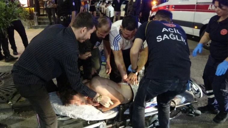 Galatasaray'ın kutlamalarında taraftarı bıçaklayan şüpheli yakalandı