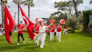 NG PHASELIS BAY’DE 23 NİSAN KARNAVALI: MİNİK MİSAFİRLER BAYRAMI DOYASIYA YAŞADI!