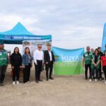 'BİR SAHİL, BİN YAŞAM': AKDENİZLİ GENÇLERDEN KUMKÖY’DE ÇEVRE SEFERBERLİĞİ