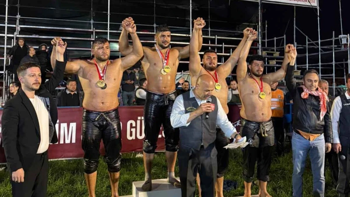 Kemer’in pehlivanı ilk üçte