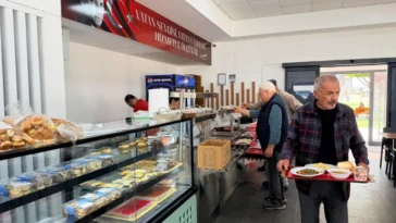 Kepez Kent Lokantası'na vatandaşlardan yoğun ilgi