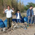 Manavgat Sahili’nden çöp yığınları çıktı