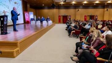 Manavgat'ta "Çevreye Katkı, Aile Bütçemize Katkı" etkinliği düzenlendi