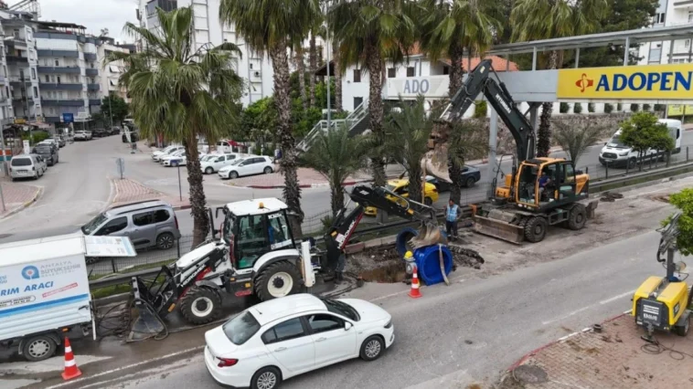 Muratpaşa’da kritik hatta vana yenileme çalışması tamamlandı