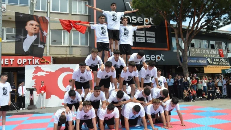 19 Mayıs Serik’te coşkuyla kutlandı