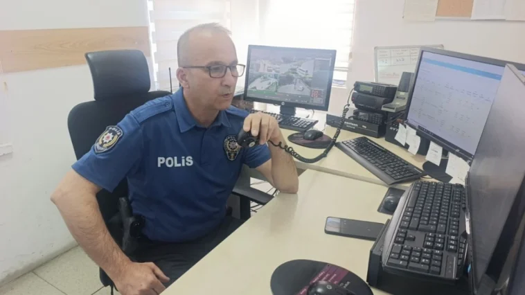 30 yıllık polis memurundan telsizle duygusal veda