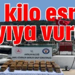 40 kilo esrar kıyıya vurdu