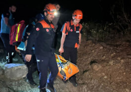 Ayağı kırılan kadın Yanartaş Milli Parkında mahsur kaldı 10 saatlik operasyonla kurtarıldı