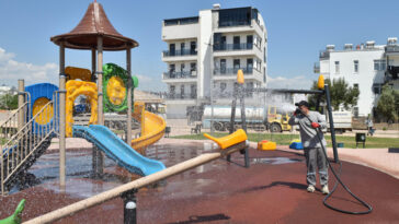Kepezde park ve oyun alanlarında hijyen seferberliği