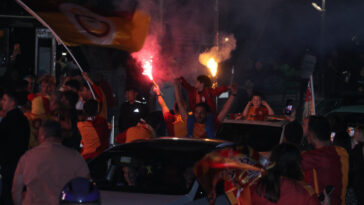 Galatasarayın şampiyonluğu Antalyada coşkuyla kutlandı