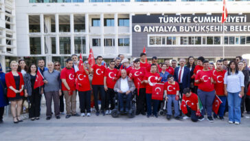 Özel bireyler 1 günlüğüne asker oldu