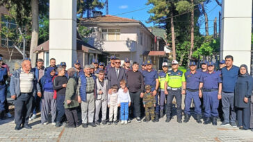 Engellilere davul zurnalı uğurlama