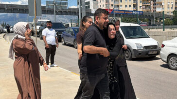 Motosiklet kaldırıma çarpıp devrildi, 14 yaşındaki çocuk hayatını kaybetti
