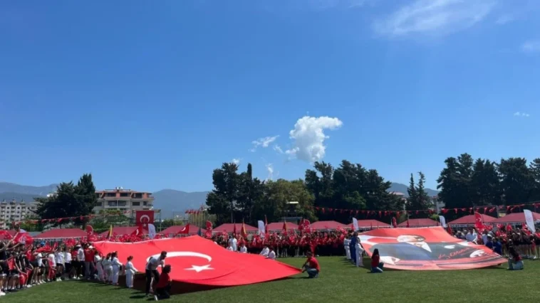 Alanya’da 19 Mayıs coşkusu