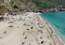 Alanya’da Nisan’da yaz yoğunluğu