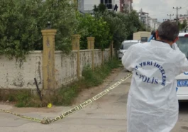 Annesine kızdı, evi kurşunladı