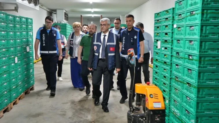 Antalya Toptancı Hal'de fahiş fiyat denetimi