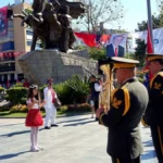 Antalya'da 19 Mayıs coşkusu çelenk töreniyle başladı