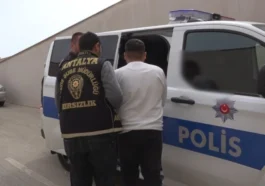 Antalya'da 6 ilçede hırsızlık yapan şebeke çökertildi