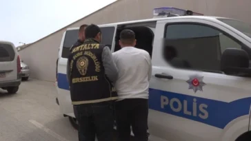 Antalya'da 6 ilçede hırsızlık yapan şebeke çökertildi