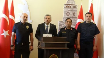 Antalya'da bir ayda zehir tacirlerine yönelik bin 118 operasyon yapıldı