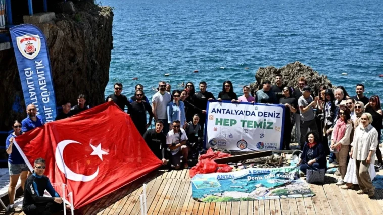 Antalya'da denizden çıkan atıklar sanat eserine dönüşecek