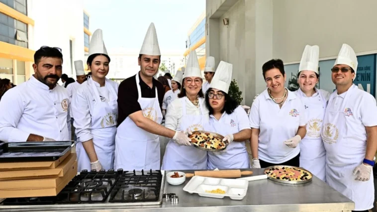 Antalya'da engelli bireyler için pasta şenliği düzenlendi