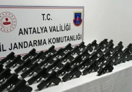 Antalya'da jandarma operasyonu 5 silah kaçakçısı tutuklandı