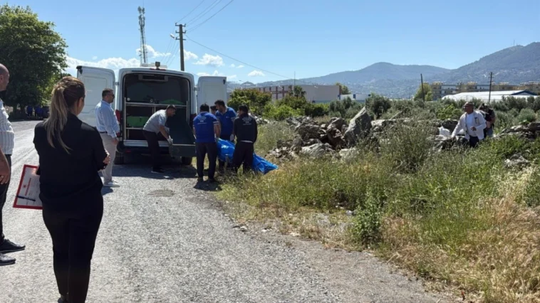 Antalya'da kaza yapan motosikletin sürücüsü hayatını kaybetti