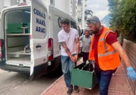 Antalya'da Kazakistan uyruklu kadın evinde ölü bulundu