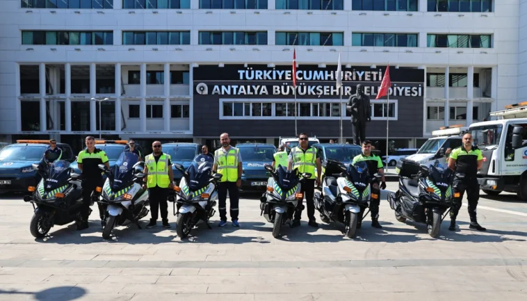 Antalya'da trafik çilesine motorize çözüm