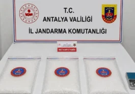 Antalya'da uyuşturucu operasyonuna 2 tutuklama