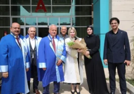 AÜ'de mezuniyet coşkusu ilahiyat fakültesi ile başladı