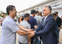 Başkan Uysal personelle bayramlaştı