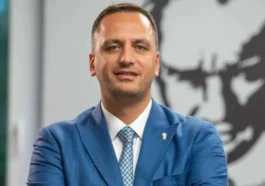Bornova Belediye Başkanı Ömer Eşki gözaltına alındı