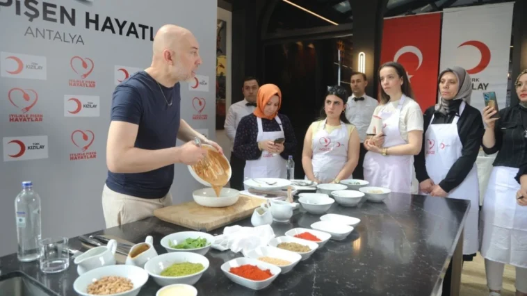 Depremzede kadınlar, Antalya'da şeflerle buluştu