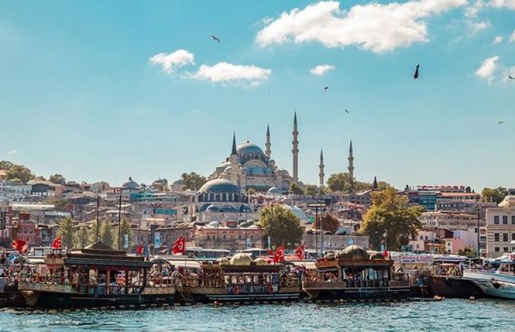 TÜRKİYE’NİN KONAKLAMA RÖNTGENİ: ANTALYA YATAK KAPASİTESİNDE, İSTANBUL TESİS SAYISINDA LİDER