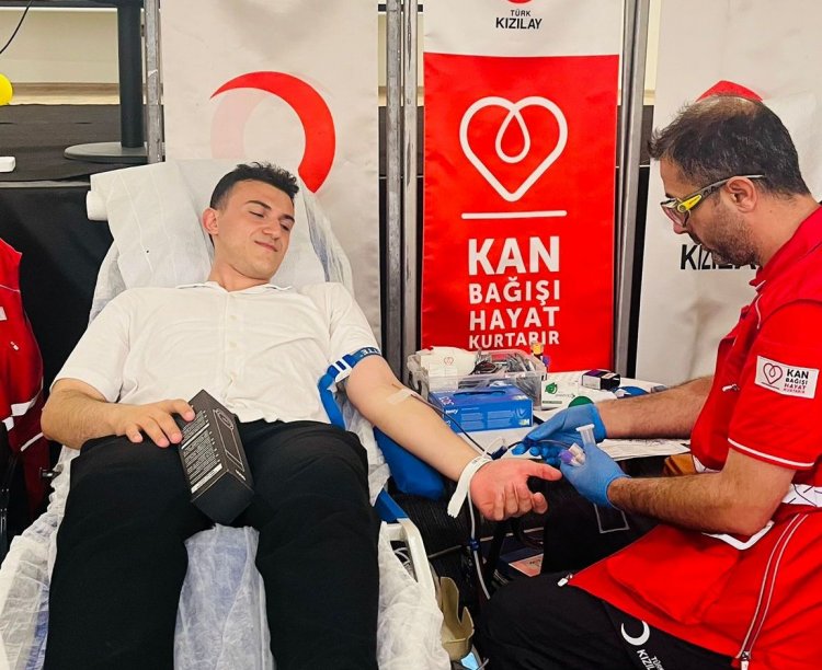SİU COLLECTION OTEL PERSONELİNDEN ANLAMLI BAĞIŞ: KAN VERDİLER, UMUT OLDULAR!
