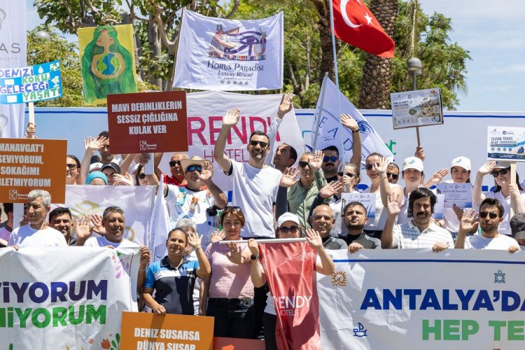 MANAVGAT’TA DENİZ VE KIYILAR İÇİN TEMİZLİK SEFERBERLİĞİ