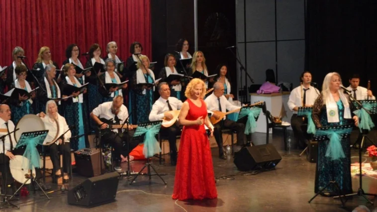 Kadın Karavancılar 'Yaren Türküleri' konserinde buluştu